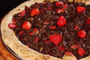 Pizza Manollo - Morango com Chocolate