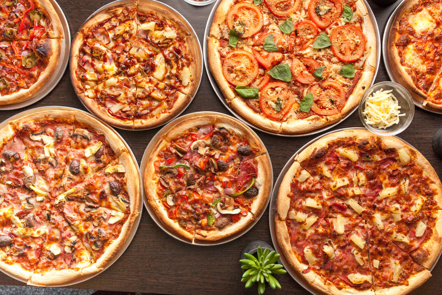 начинка для итальянской пиццы. начинка для итальянской пиццы. начинка для итальянской пиццы. пицца ингредиенты для начинки.